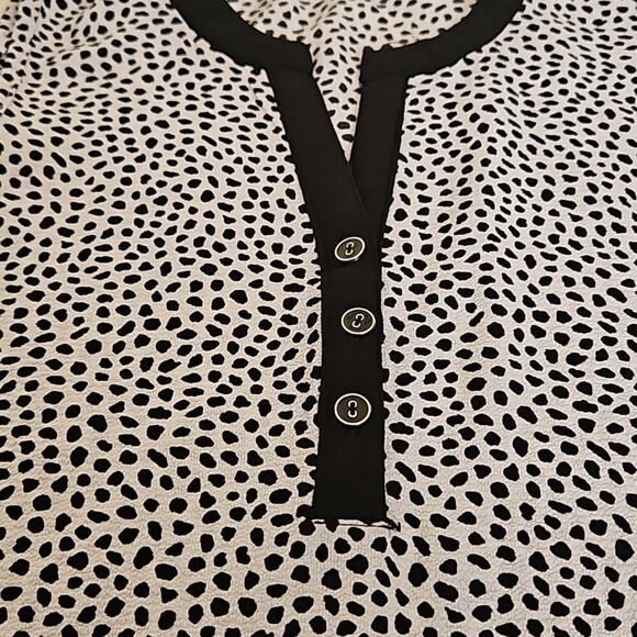 Greg & Gray Loose Fitting Sleeveless Top Black/White Small - Picture 9 of 16